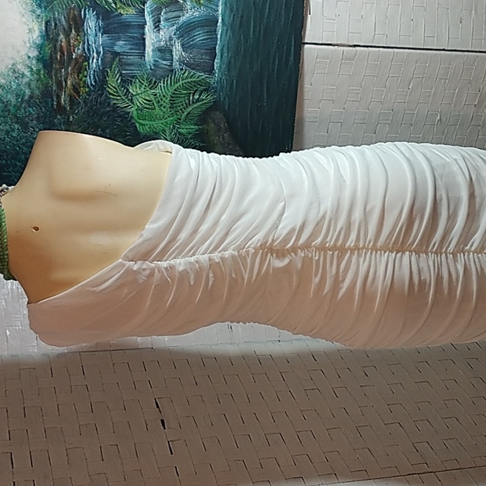 White Ruched Knit Maxi - Picture 6 of 7